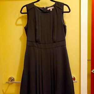 Banana Republic black pleated dress w pockets